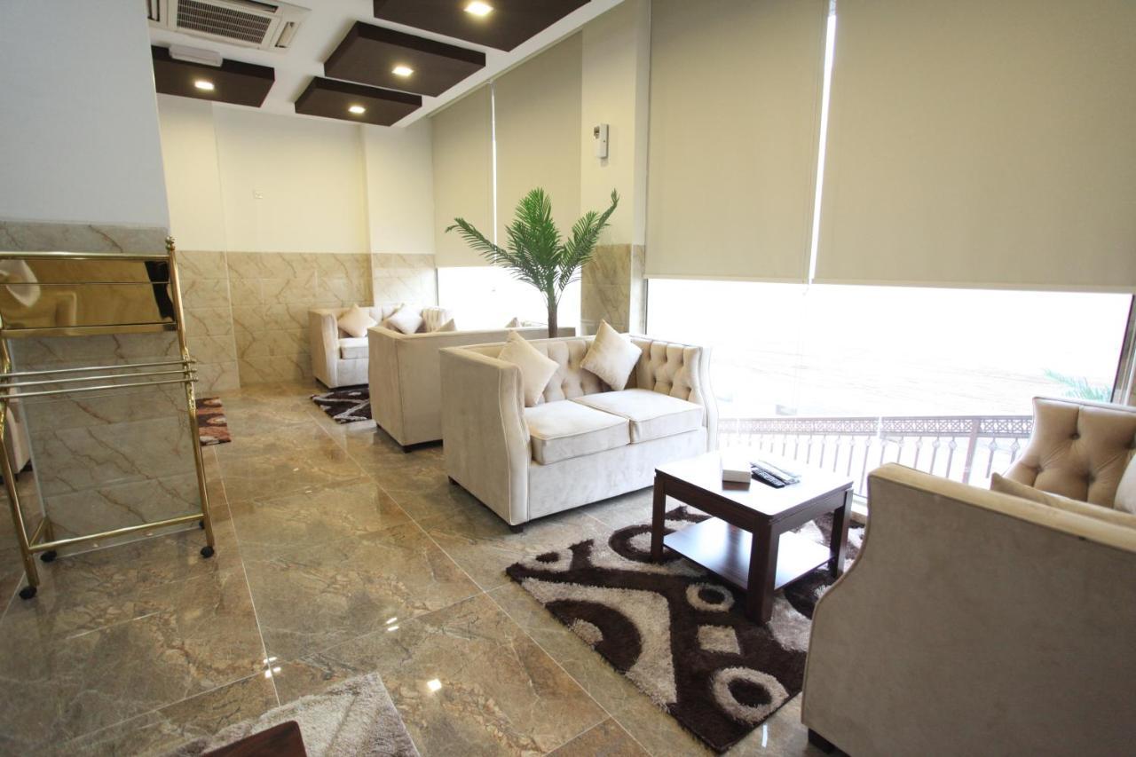 Almanzel Hotel Apartments Маскат Екстериор снимка