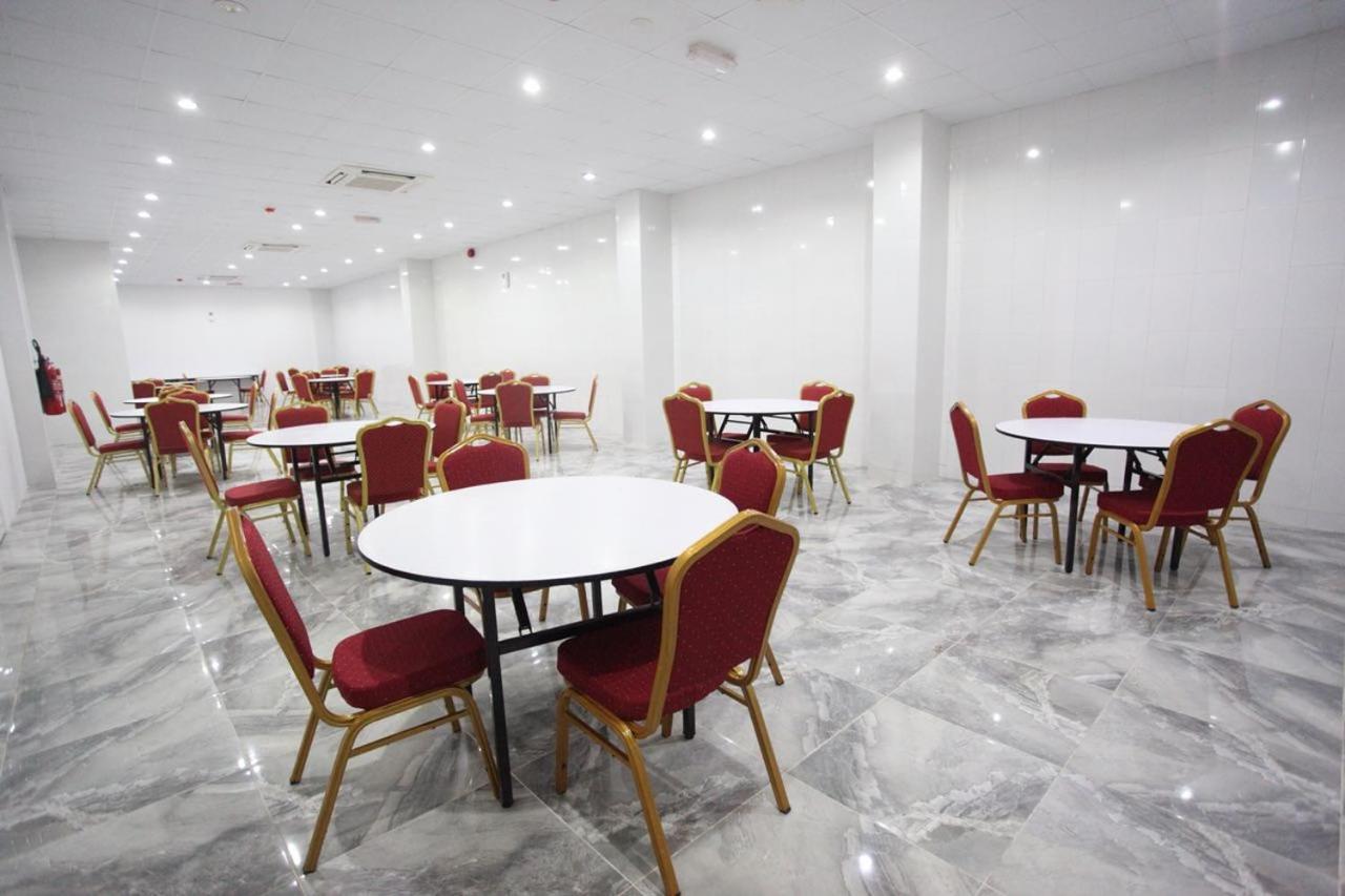 Almanzel Hotel Apartments Маскат Екстериор снимка