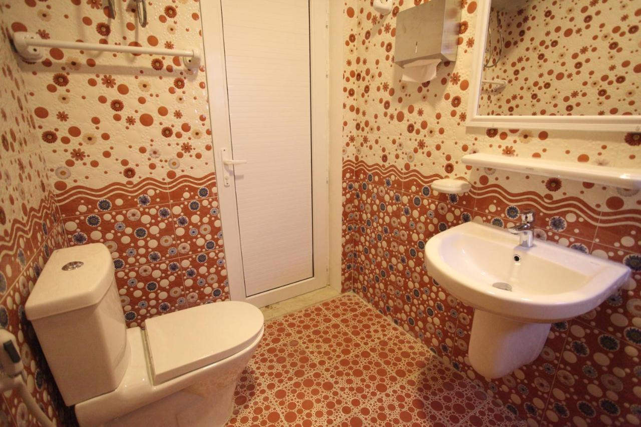 Almanzel Hotel Apartments Маскат Екстериор снимка
