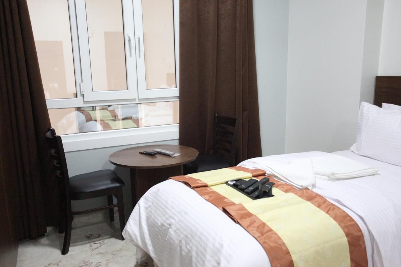 Almanzel Hotel Apartments Маскат Екстериор снимка