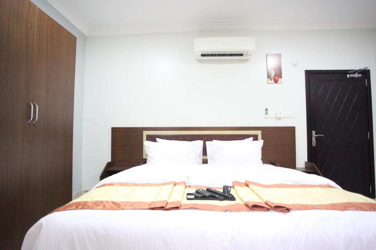 Almanzel Hotel Apartments Маскат Екстериор снимка